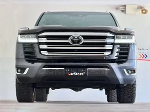 Toyota Land Cruiser LC300 2022 Gray