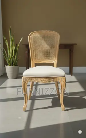 Classic Wooden Banquet Wedding Chair