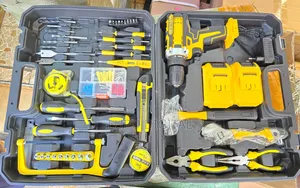 30pc Toolset With Drill, Drill Bits, Hammer, Saw, Screw Drivers Etc