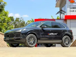 Porsche Cayenne Base AWD 2019 Blue