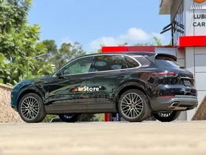 Porsche Cayenne Base AWD 2019 Blue