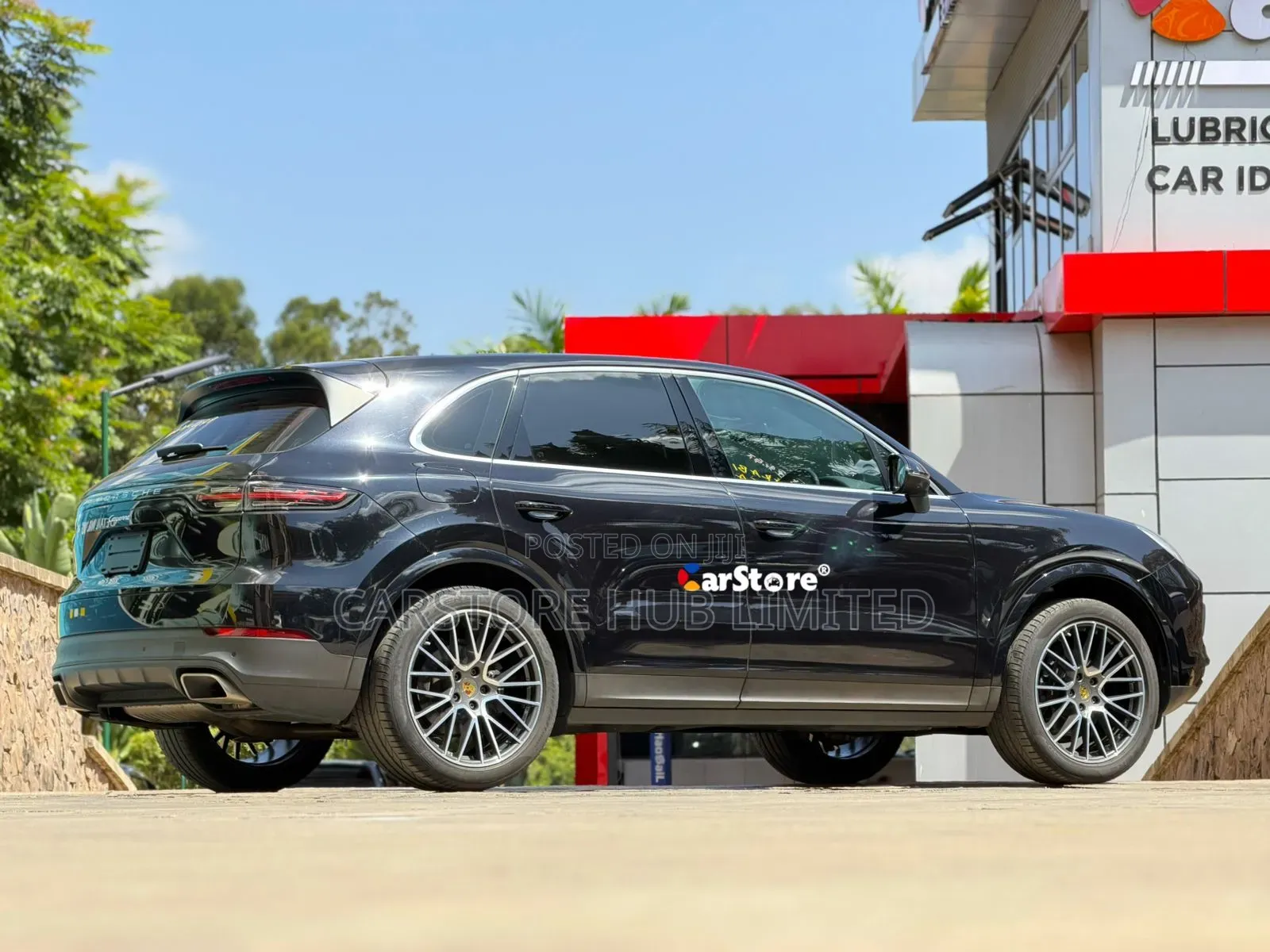 Porsche Cayenne Base AWD 2019 Blue