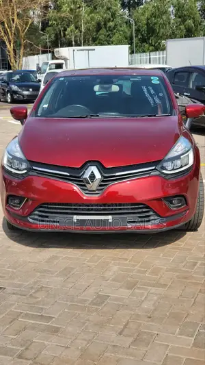 Renault Lutecia 2018 Maroon
