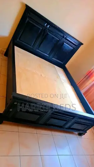Solid Bed 5 by 6 (Black )