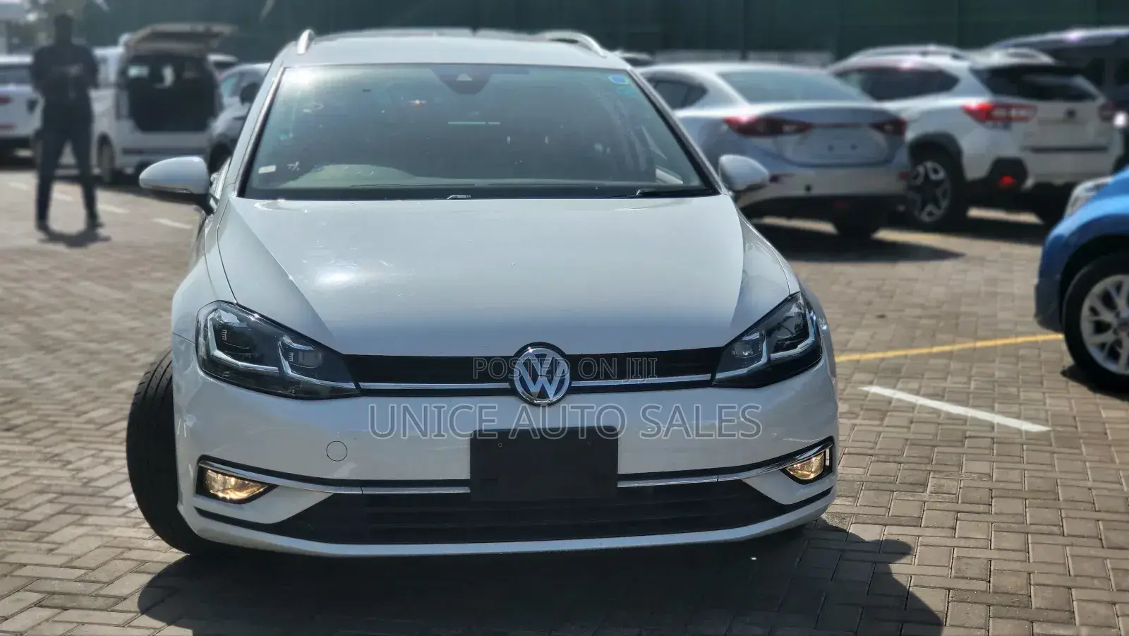 Volkswagen Golf 2018 White