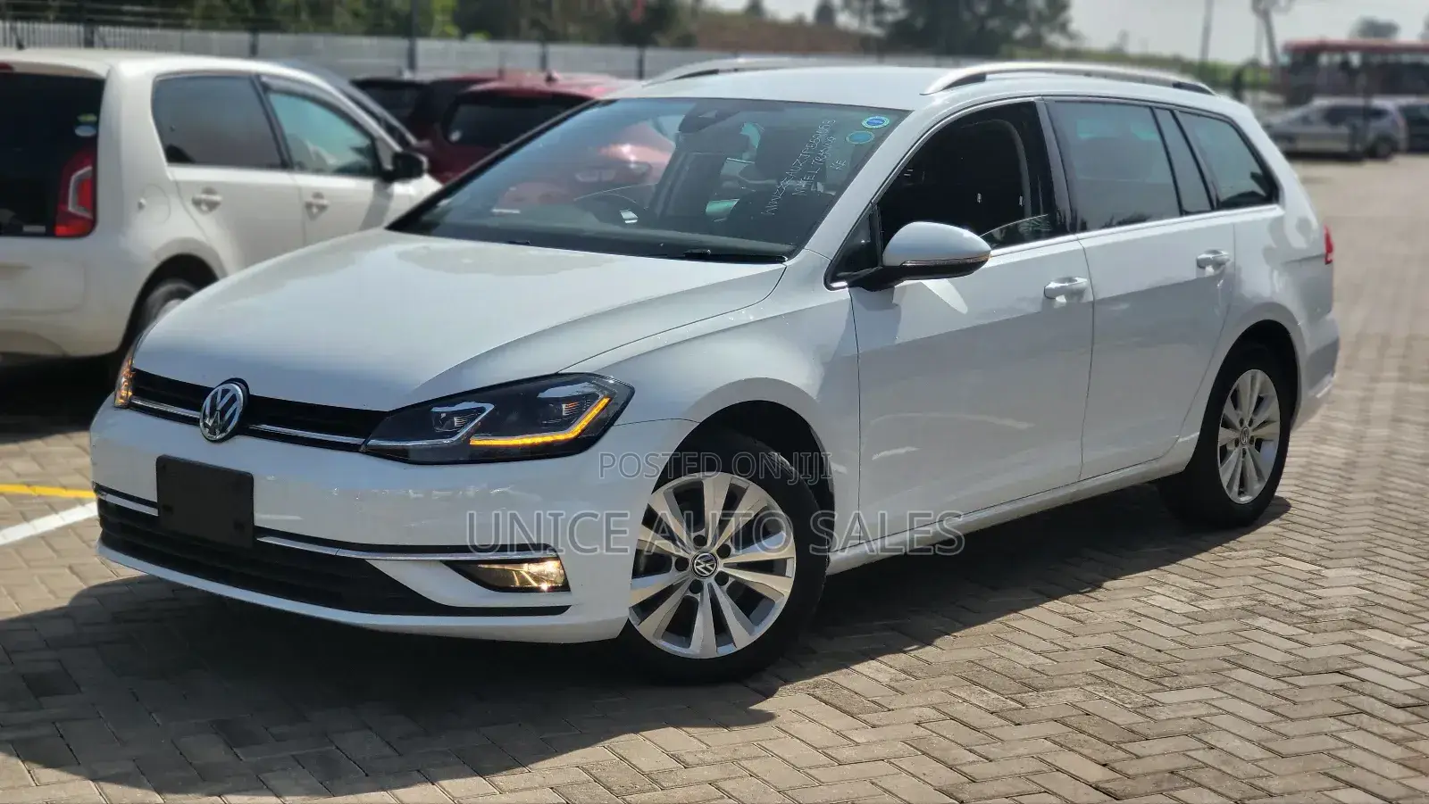 Volkswagen Golf 2018 White