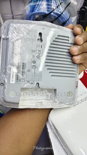 Ruckus R350 Ceiling Access Point