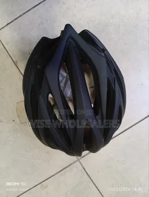 Black Cycling Helmet√°°