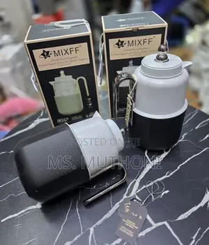 1 LTR Feenik Vaccum Flask.