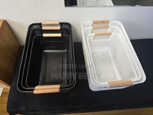 *3 PCS Set Modern Hard Plastic Storage Basket With Wooden Handle
