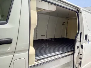 Toyota HiAce 2018 White