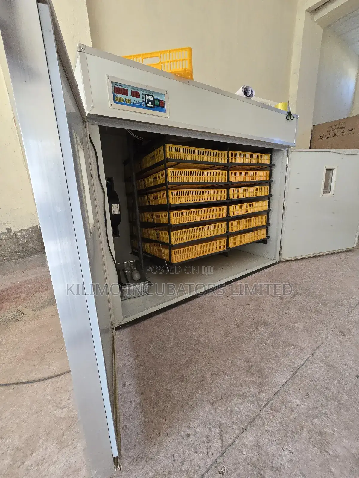 2112 Eggs Capacity