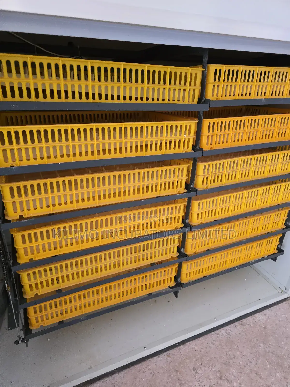 2112 Eggs Capacity