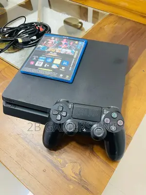 Ps4 Slim (Play Station)