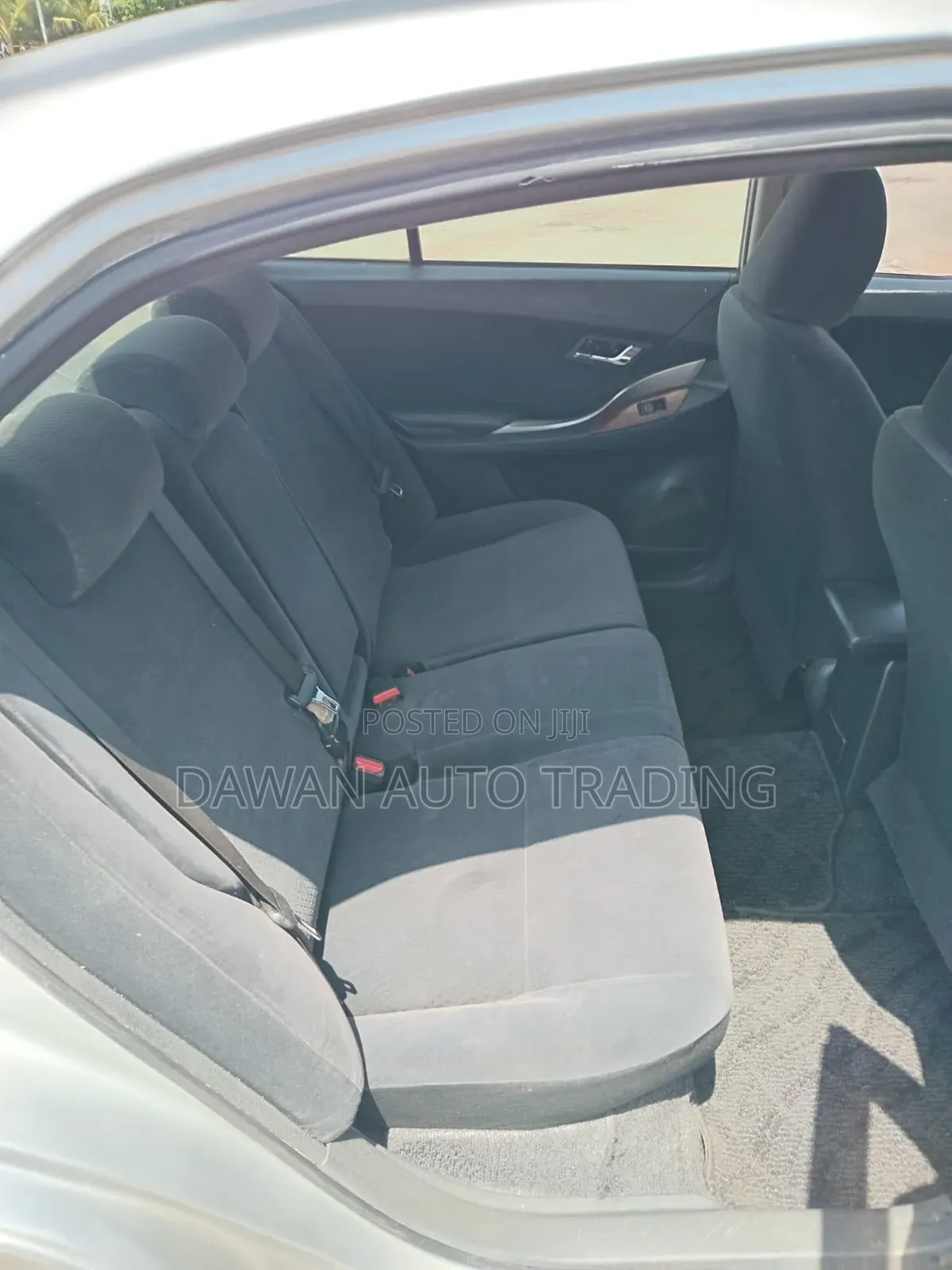 Toyota Premio 2012 Silver