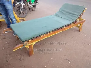 Customized Wooden Mahogany Sunbeds