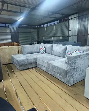 Fancy Sturdy 6 Seater L Seat