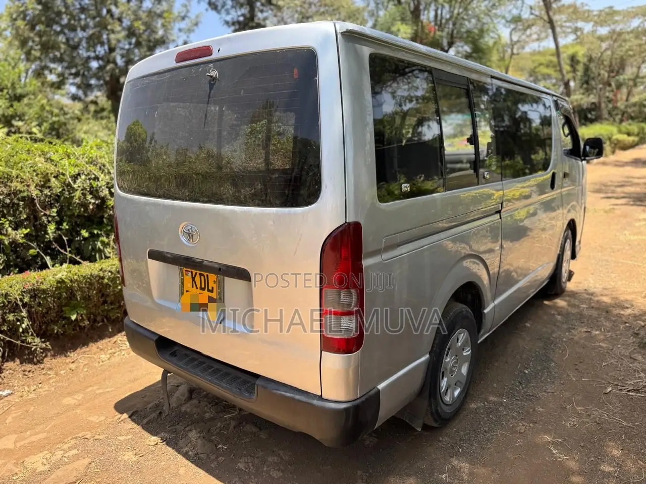 Toyota HiAce 2016 Silver