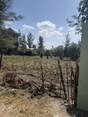 100*100 Plots for Sale Near Komarock Modern Area Utawala.