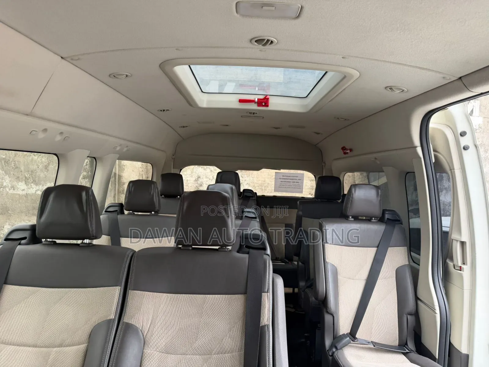 Toyota HiAce 2019 White