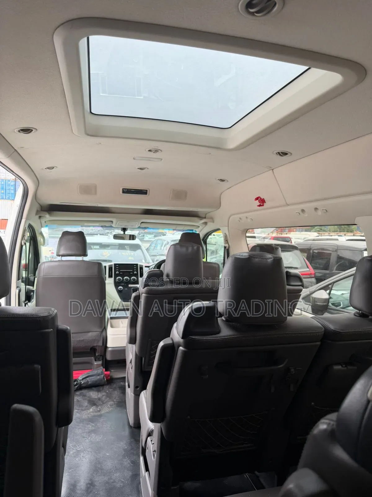 Toyota HiAce 2019 White