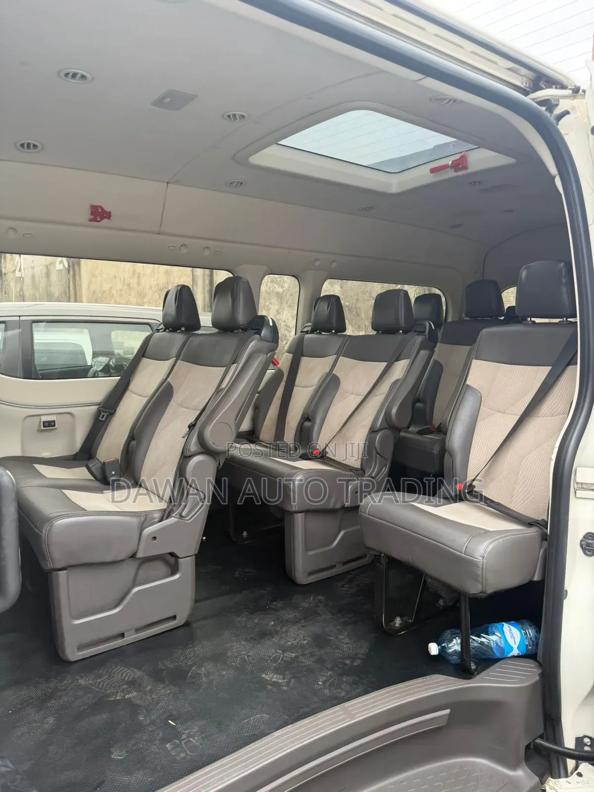 Toyota HiAce 2019 White