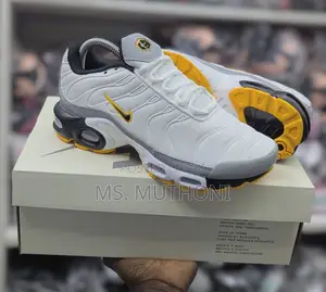 Nike Tuned Air White Size 40-44. 