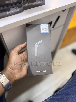 Samsung Galaxy Z Flip6 256 GB Black