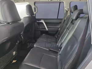 Toyota Land Cruiser Prado 2019 Silver