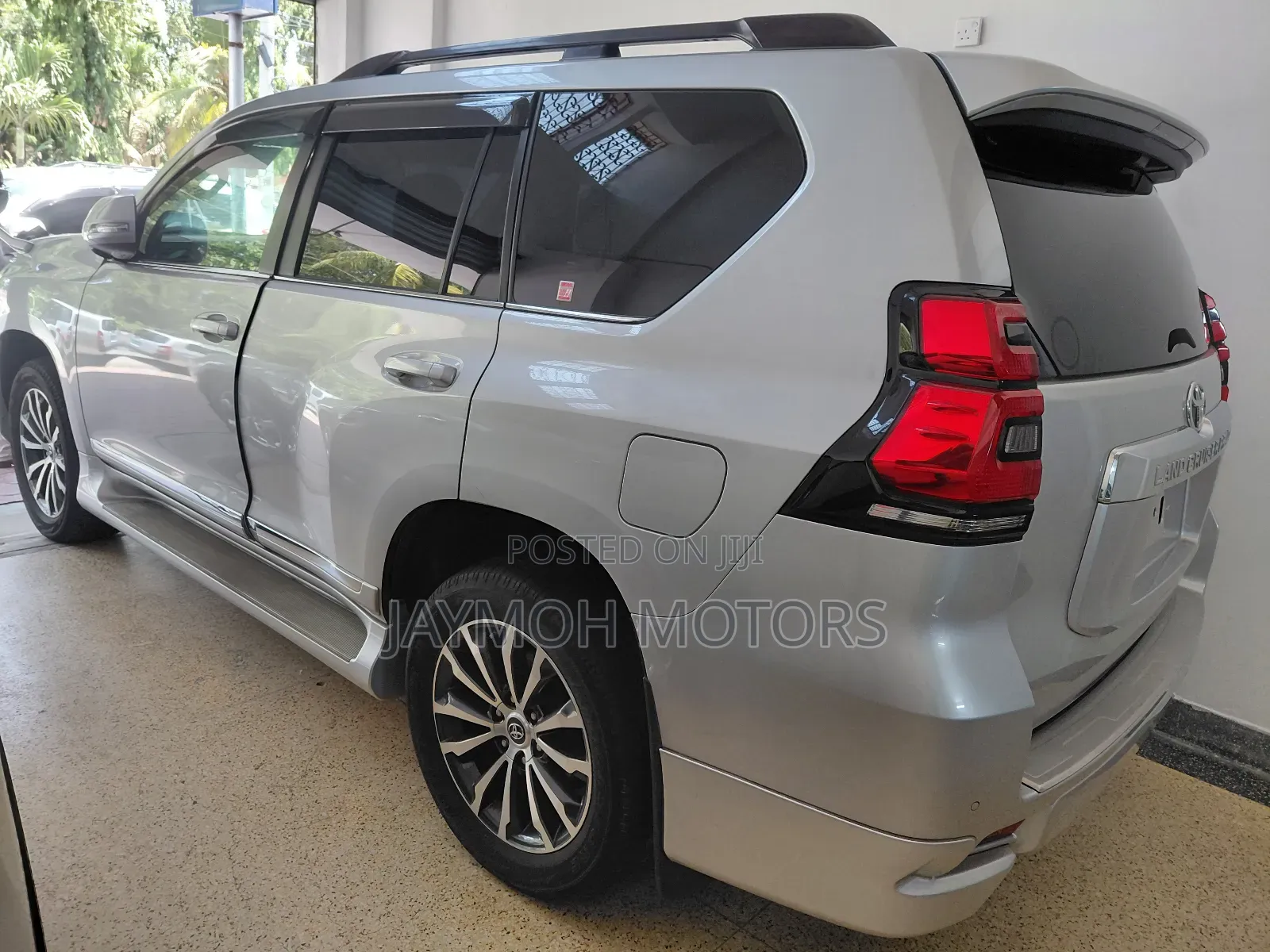 Toyota Land Cruiser Prado 2019 Silver