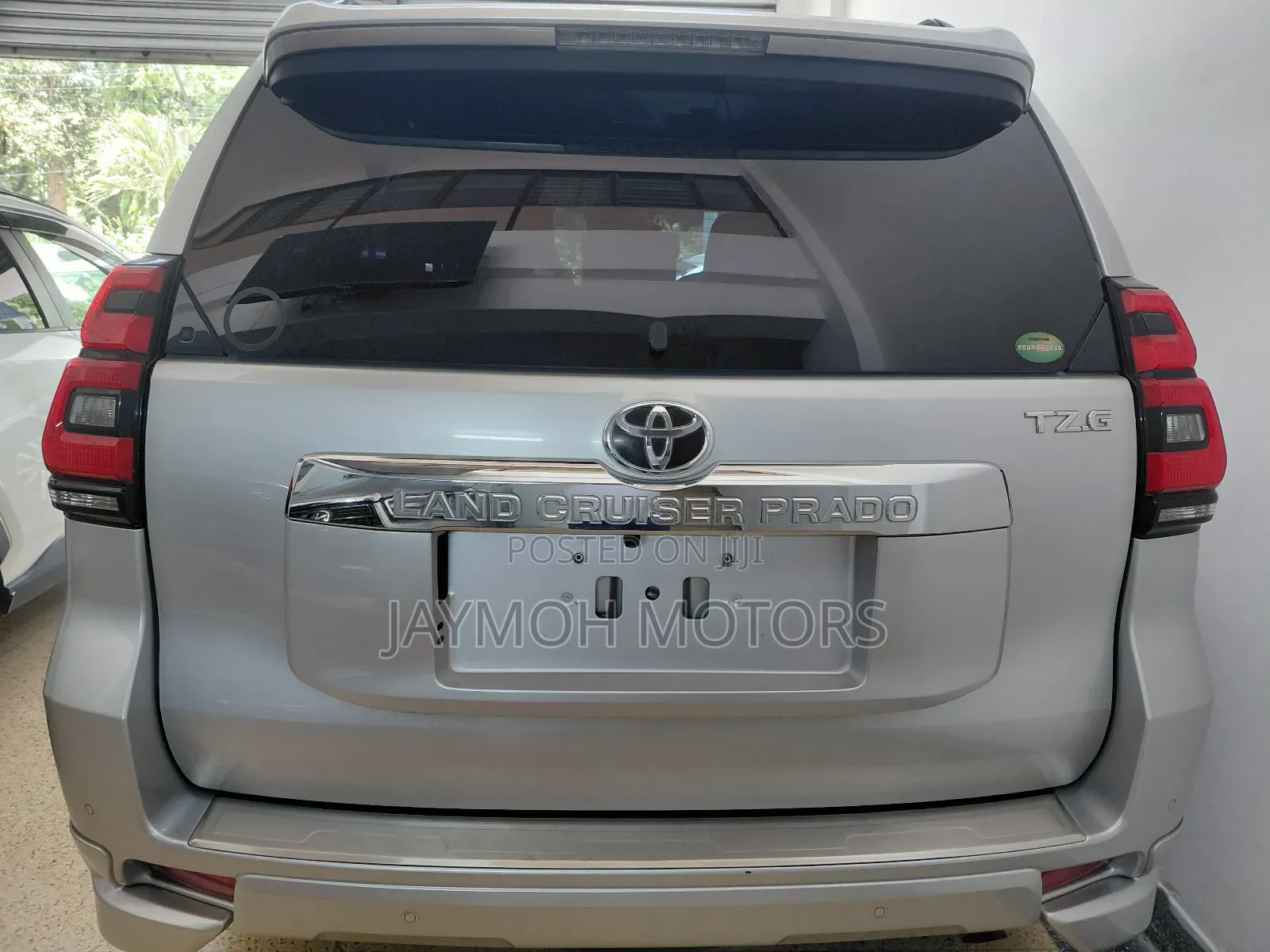 Toyota Land Cruiser Prado 2019 Silver