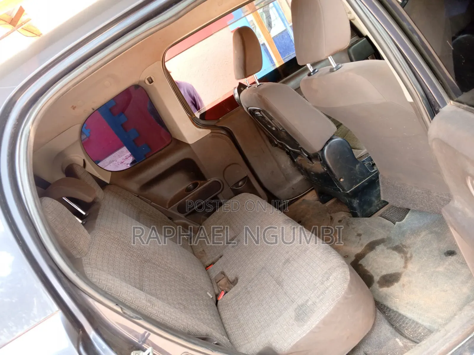 Toyota Spade 2014 Silver