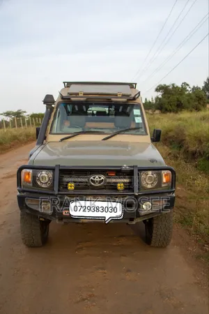 Tour Land Cruiser For Hire