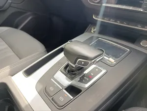 Audi Q5 2018 Black