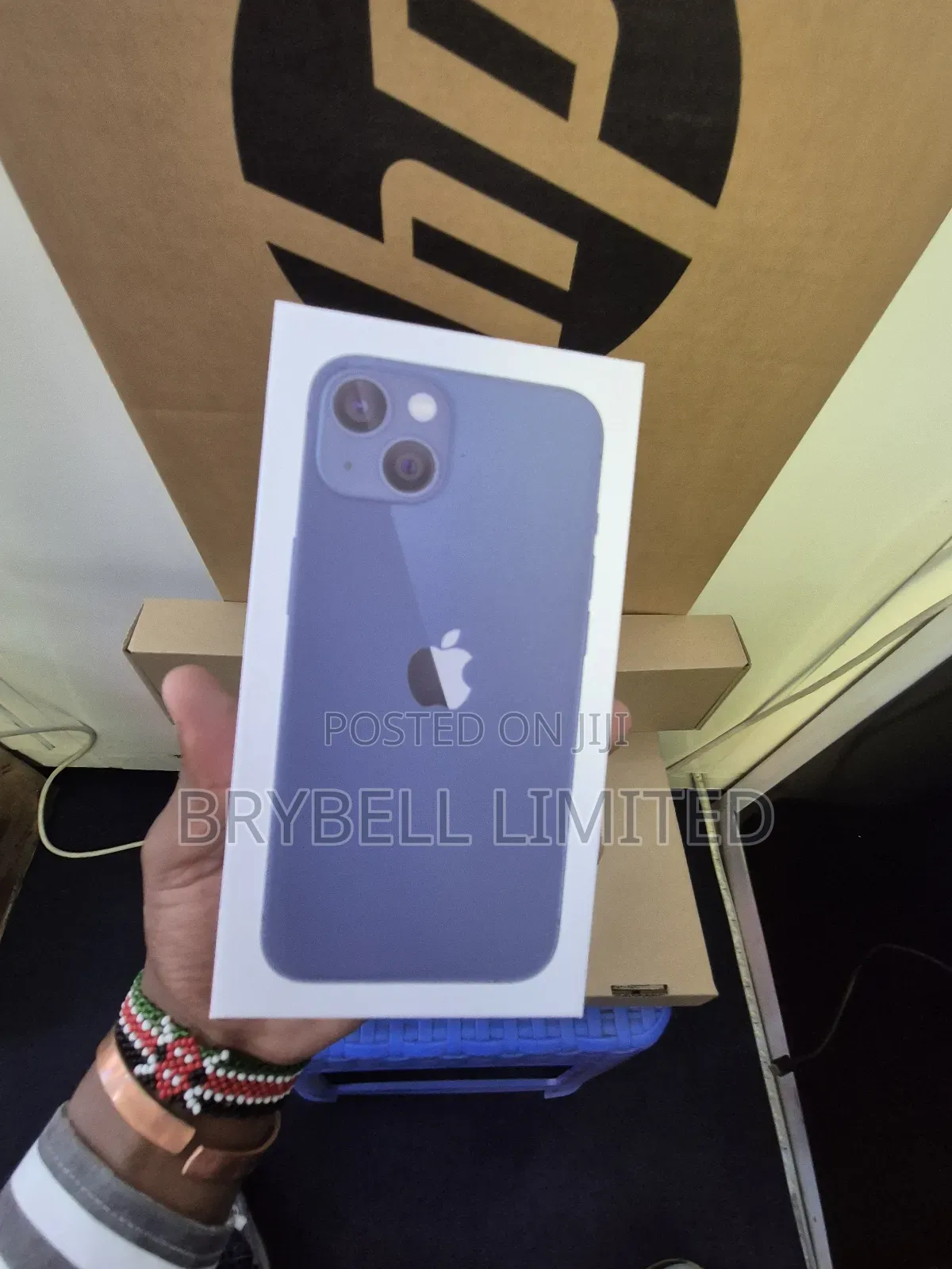 New Apple iPhone 13 256 GB Blue
