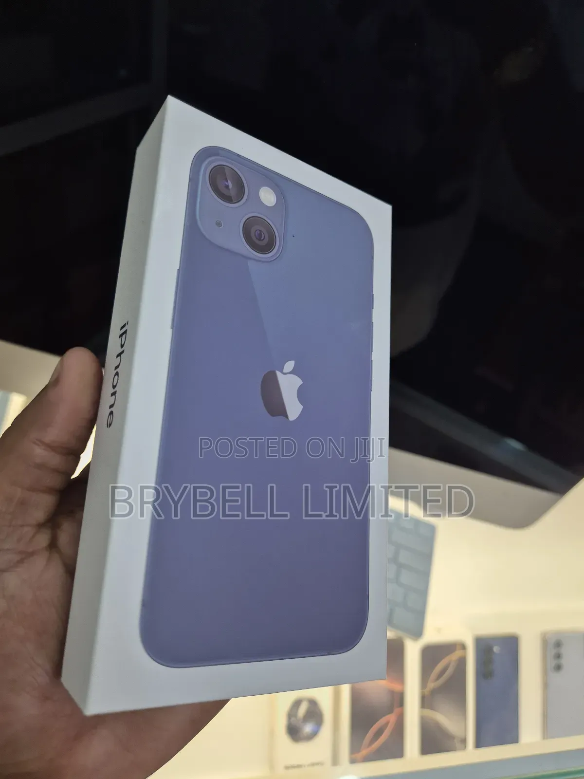 New Apple iPhone 13 128 GB Blue