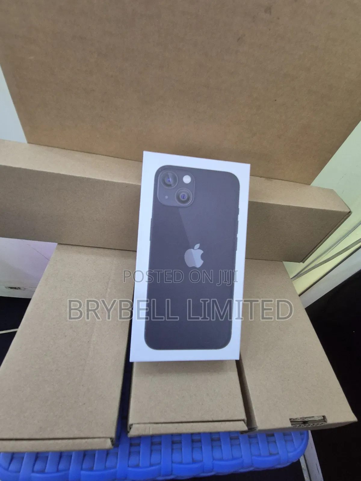New Apple iPhone 13 128 GB Black