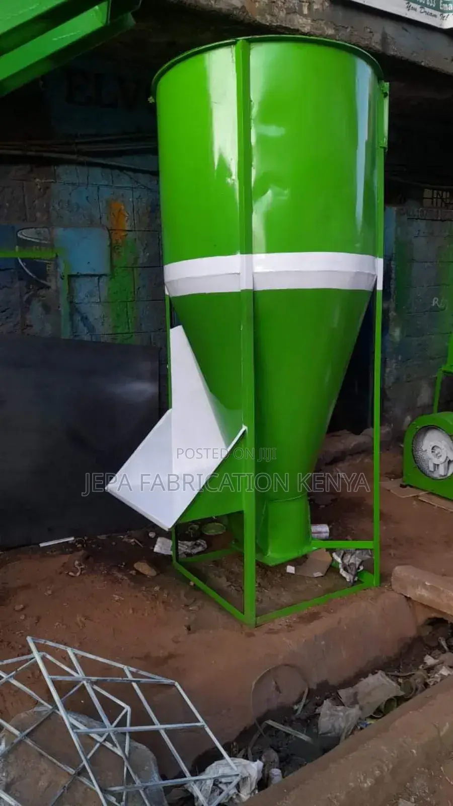 1ton Vertical Feed Mixer
