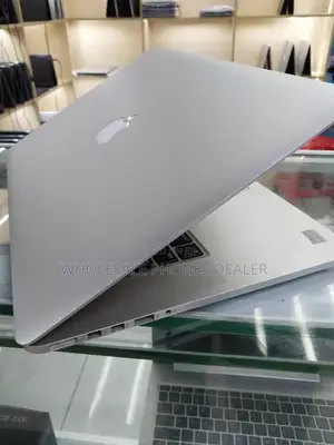 Laptop Apple MacBook Pro 2015 16GB Intel Core i7 SSD 512GB