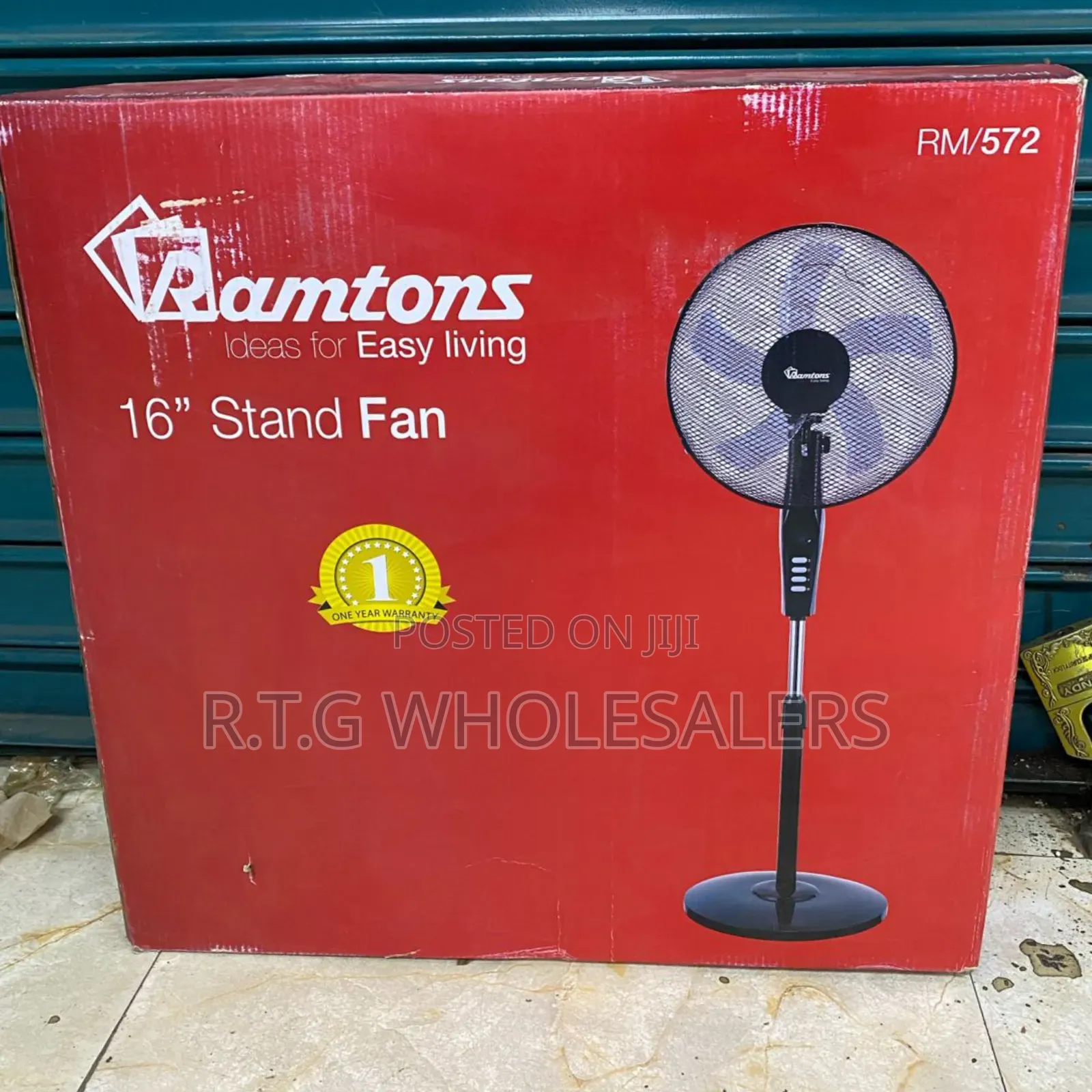 Ramtons Rm‐572 3‐Speed Black Pedestal Fan