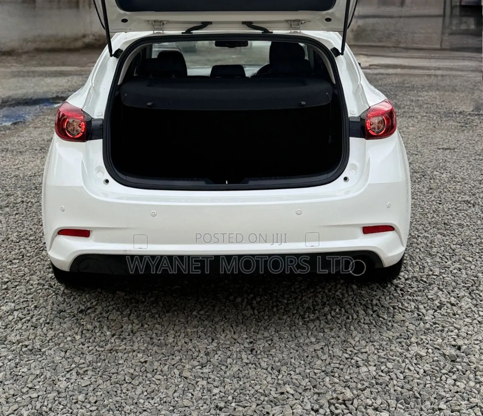 Mazda Axela 2019 White