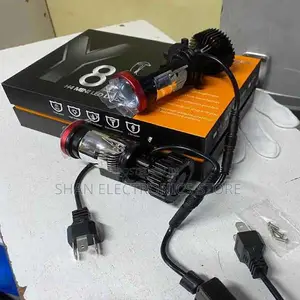 Universal High-Precision Mini Projector Designed Super Bright H4 Y8