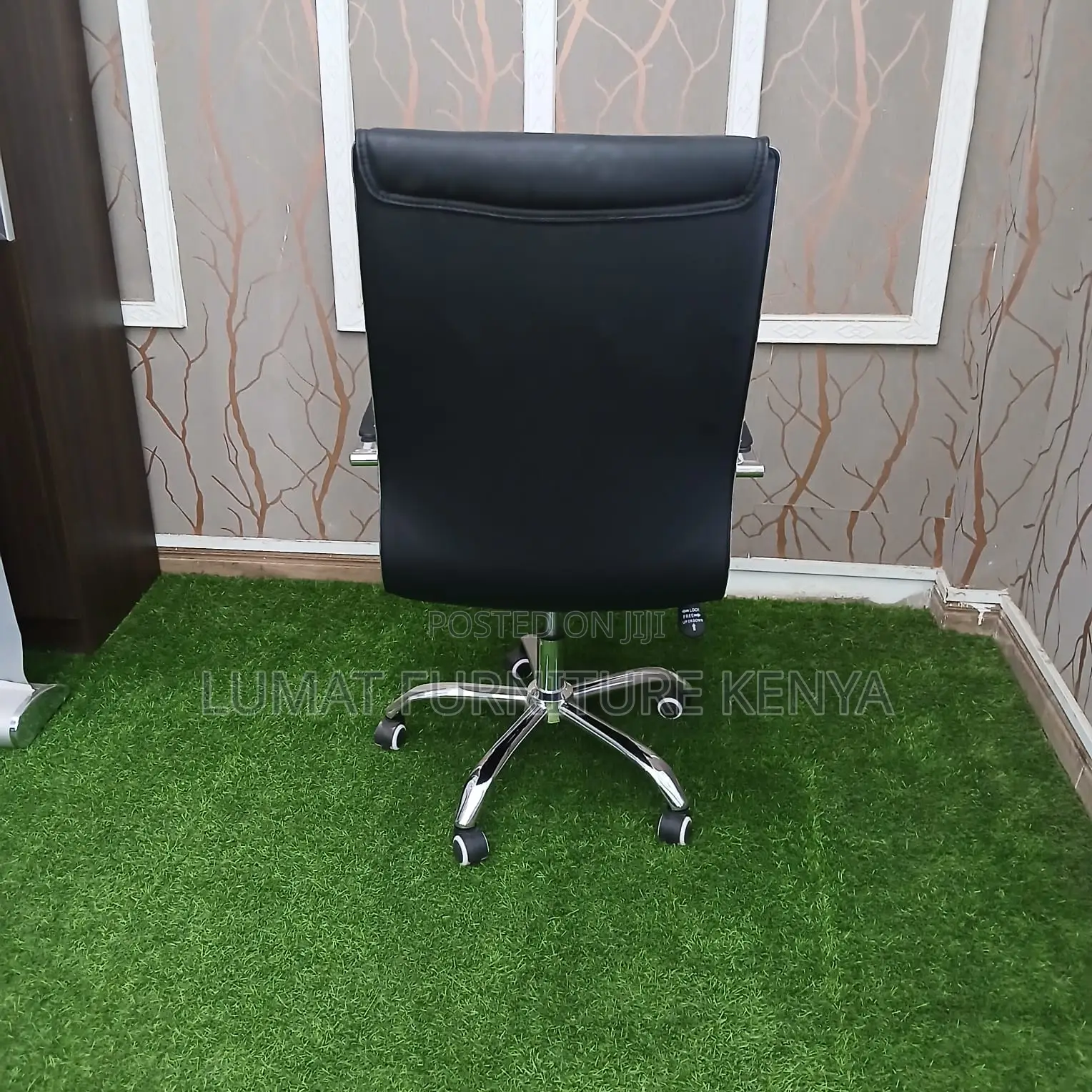 Comfortable Executive Desk Chair