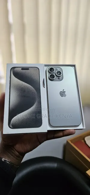 Apple iPhone 15 Pro Max 256 GB Silver