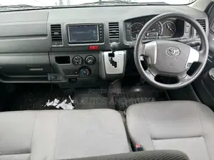 Toyota HiAce 2019 Silver