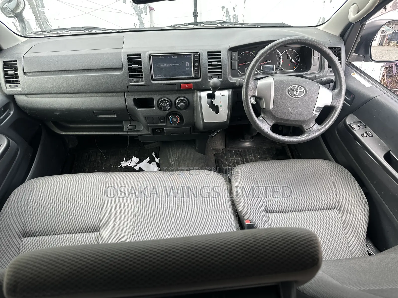 Toyota HiAce 2019 Silver
