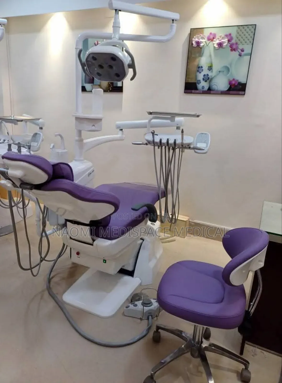 New Dental Chair Complete With Compressor