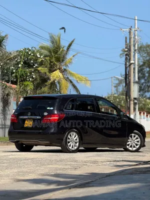 Mercedes-Benz B-Class 2017 Black