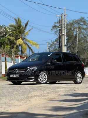 Mercedes-Benz B-Class 2017 Black