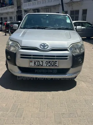 Toyota Succeed SV Premium 2016 Silver